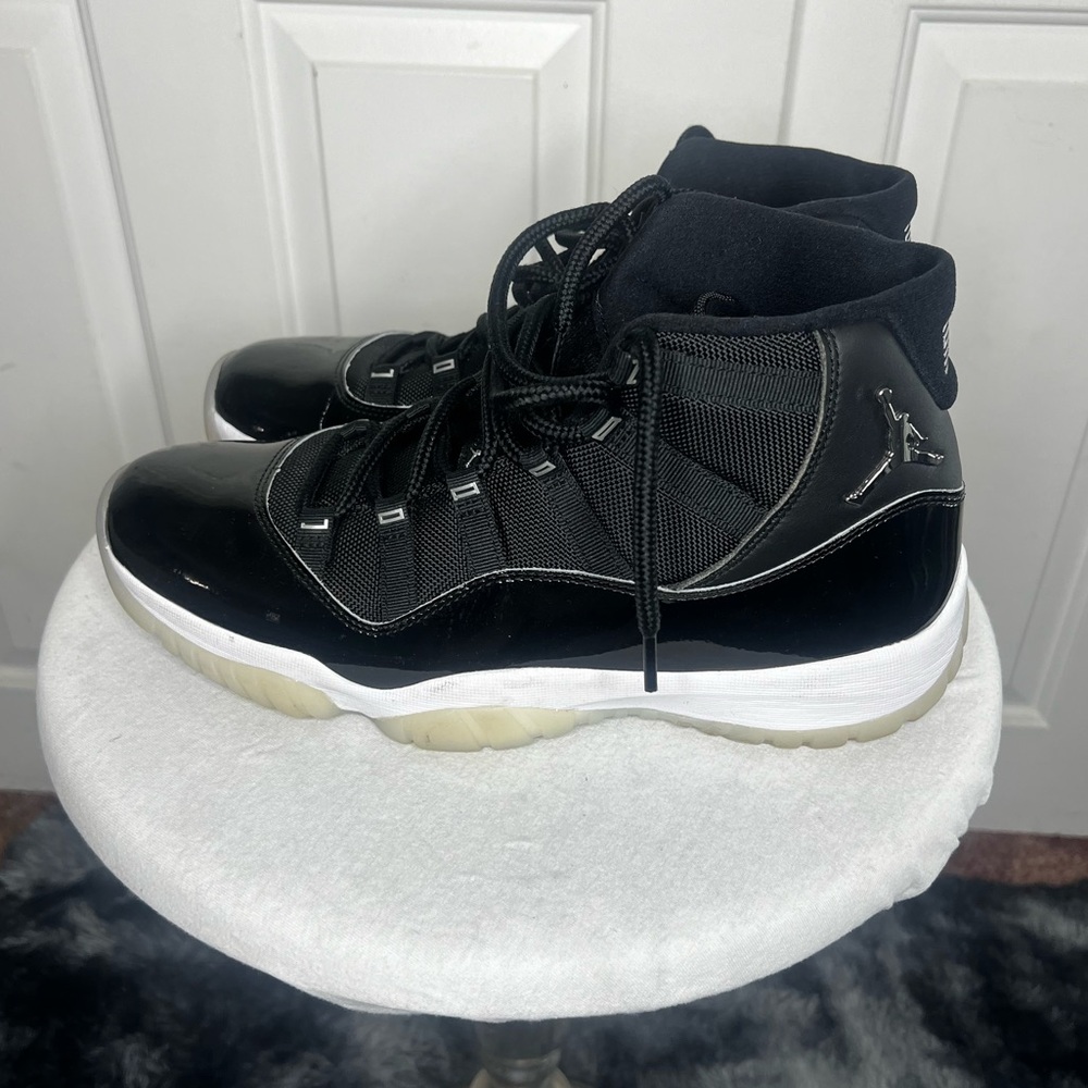 Jordan Retro XI “Jubilee” (black/white) Size 11.5 (used no box)